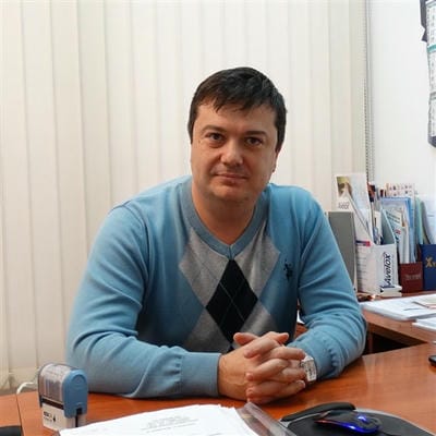 Д-р Петър  Дженев