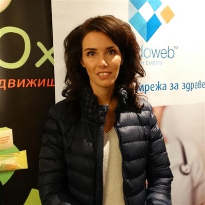 пом.-фарм. Радмила Костова