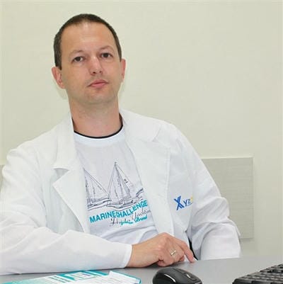 д-р Стоян  Марков дм