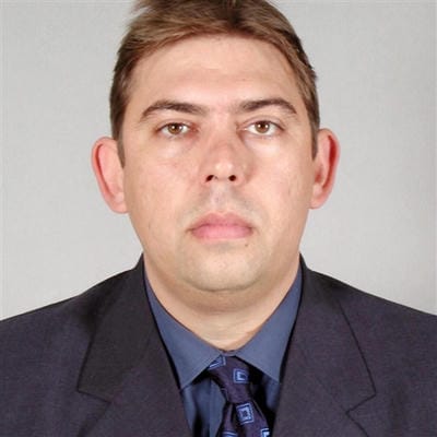 д-р Радослав Мангалджиев