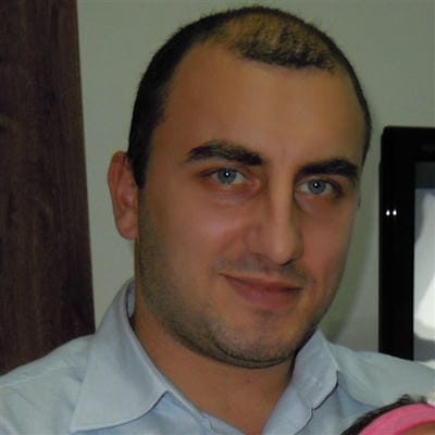 д-р Ивайло  Иванов