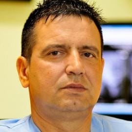д-р Иван Иванов