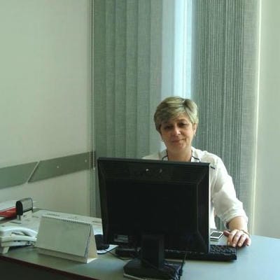 Д-р Адриана Маджурова