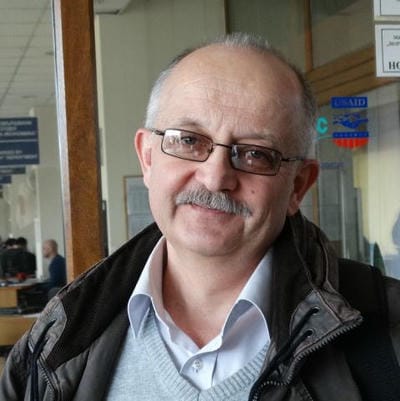 д-р Василий  Михайлов