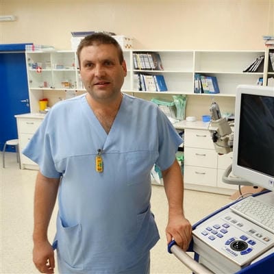 д-р Валентин Христов