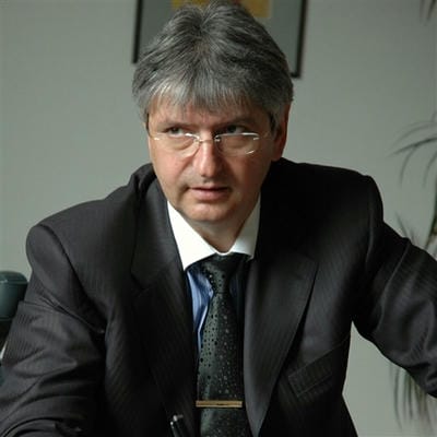 доц. Лъчезар  Иванов дм