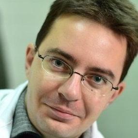 Доц. Валери Велев, дм