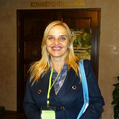 д-р Екатерина Узунова