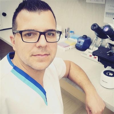 Данаил Мартинов