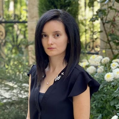 Dr. Radina Kirkova