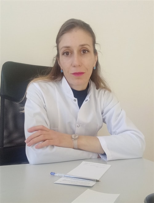Д-р Нина Николова, дм