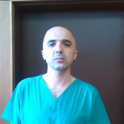 д-р Момчил Ненов