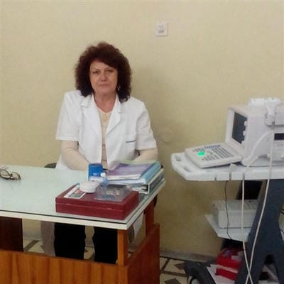 Dr. Боряна Великова