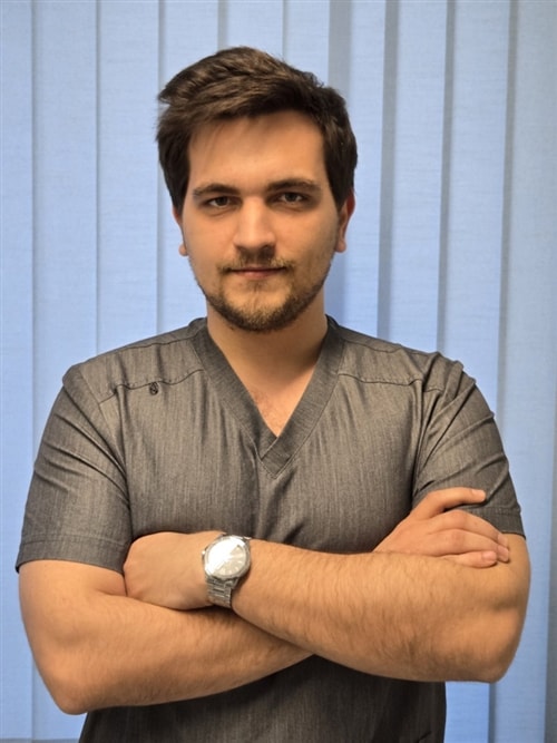 Д-р Антонио Николов