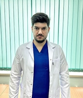 Д-р Петър Учиков, дм