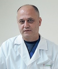 Д-р Валери Петров
