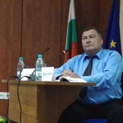 проф. Росен Станчев Дребов дм