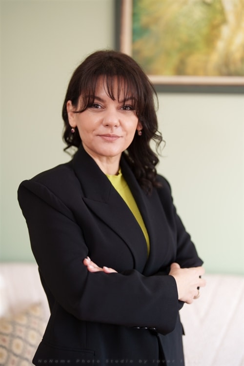 Стела Динева