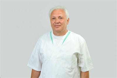 д-р Евгени Маринов