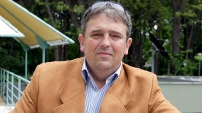 Доц. Илко  Бакърджиев