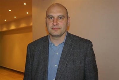 Доц. Васил  Велчев