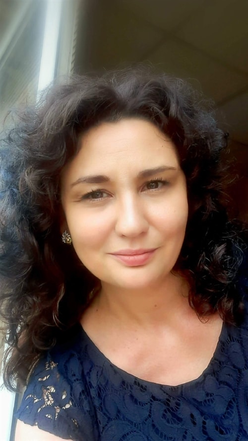 Анна Стомонякова