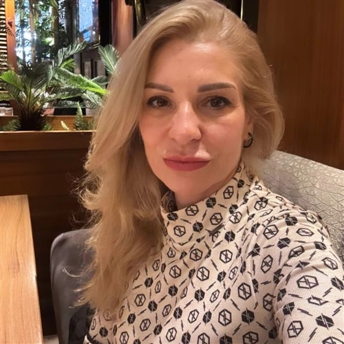 Петя Василева